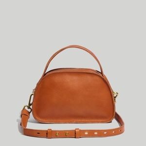 MADEWELL The Sydney Zip-Top Crossbody Bag in English Saddle Leather